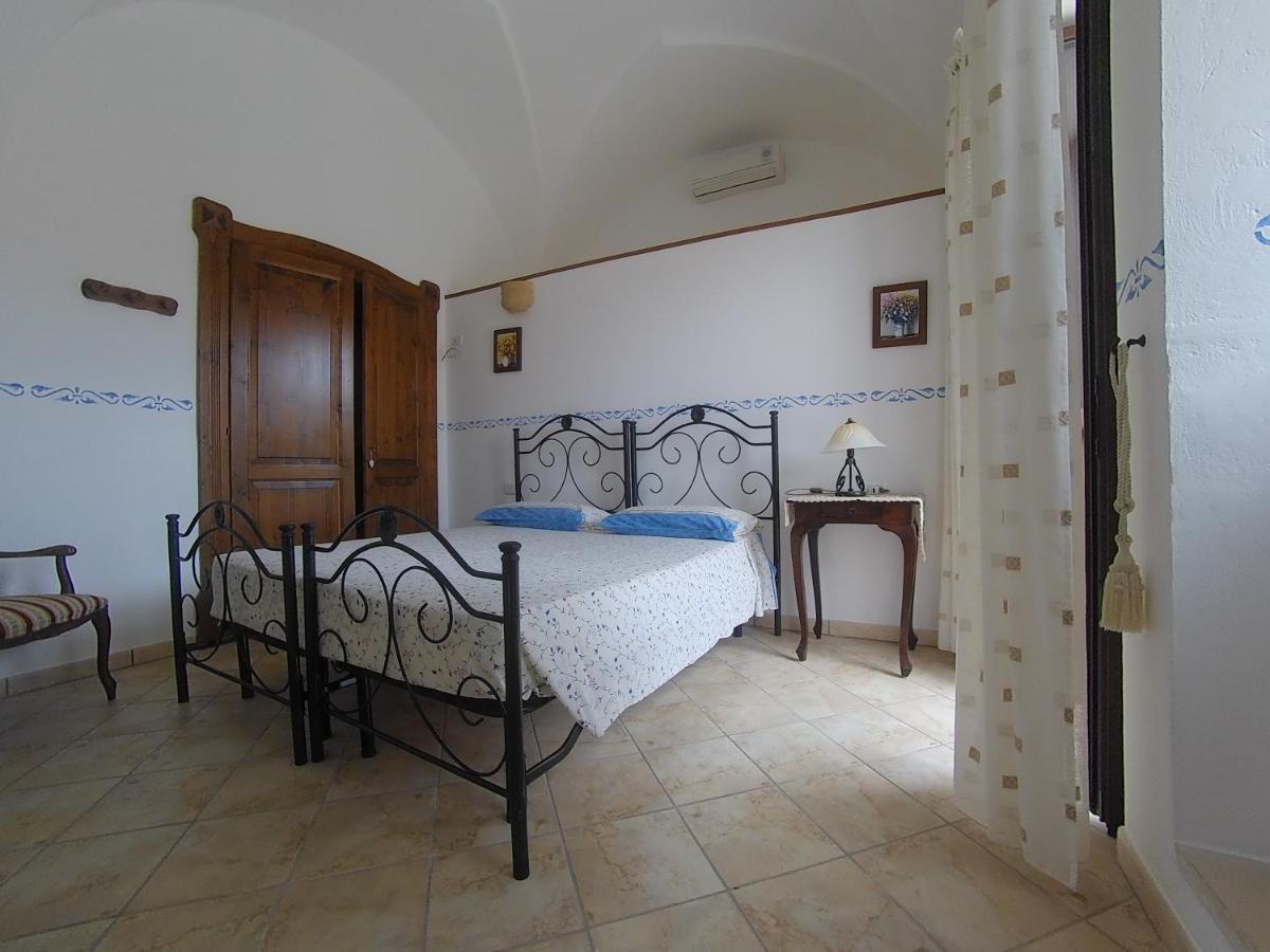 Azienda Agrituristica Masseria La Verna 파투 외부 사진