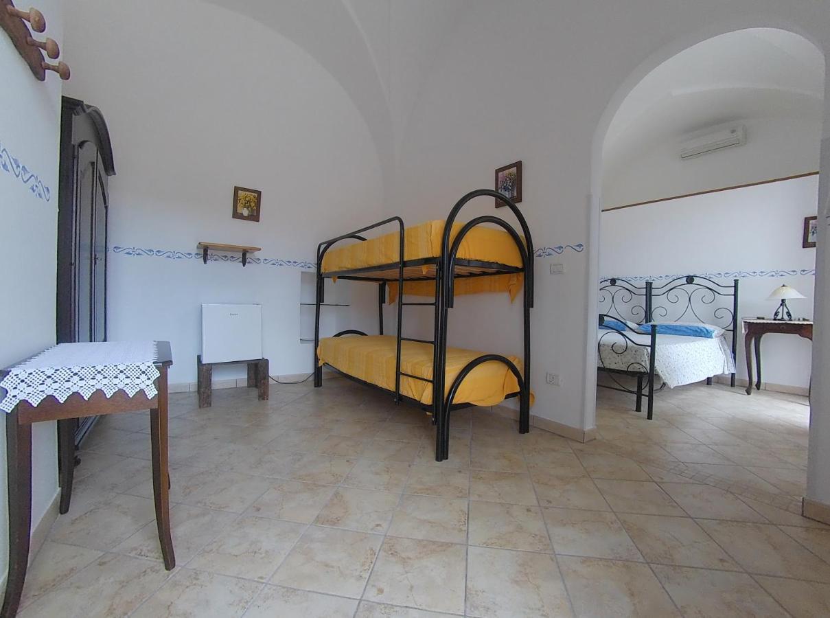 Azienda Agrituristica Masseria La Verna 파투 외부 사진