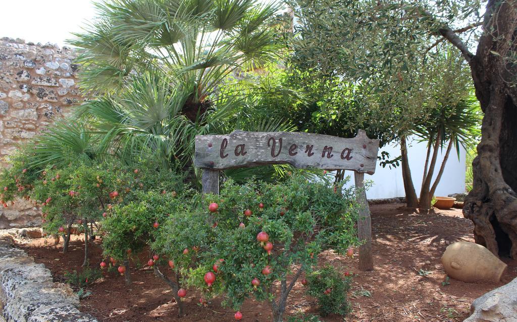 Azienda Agrituristica Masseria La Verna 파투 외부 사진